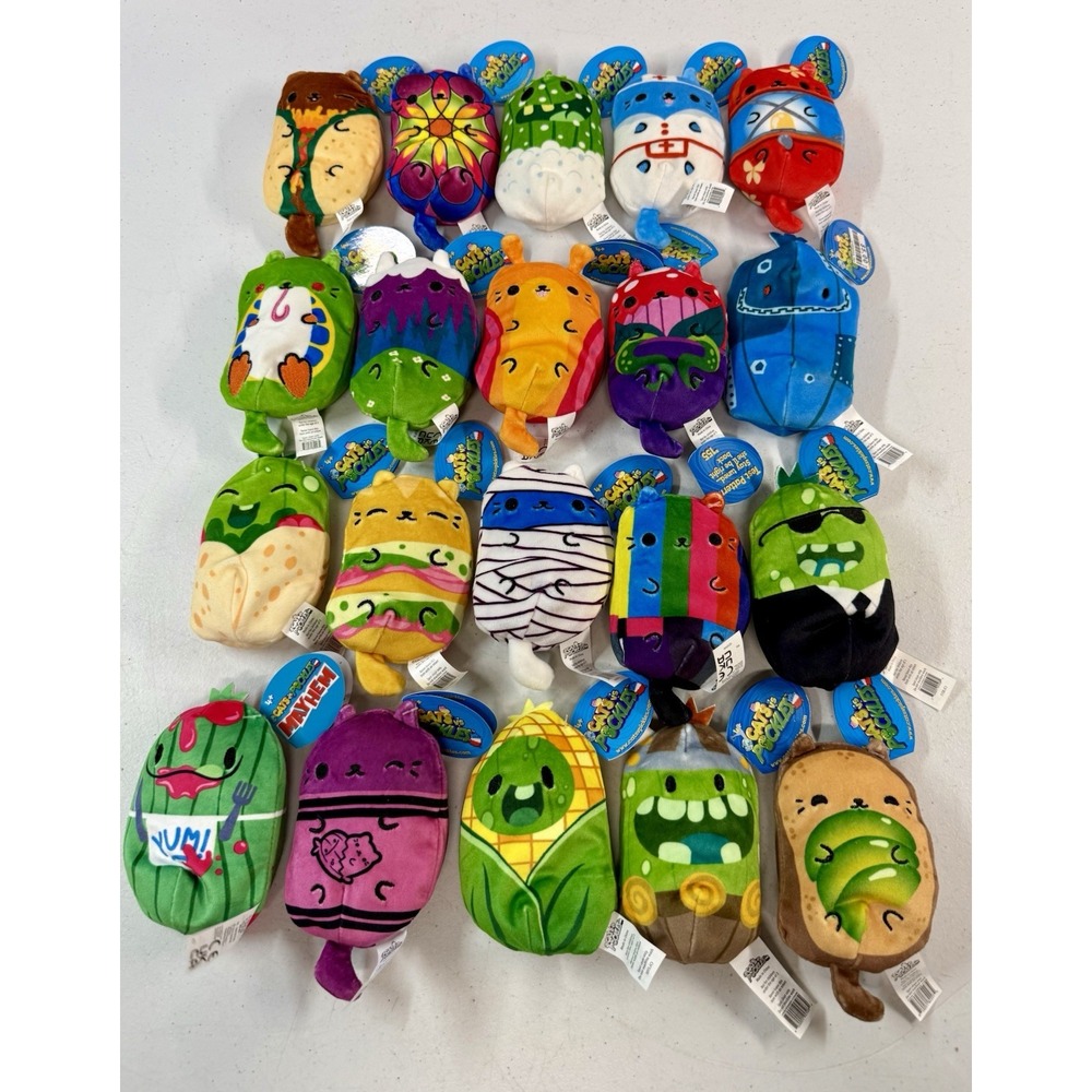 Cats vs Pickles Lot Of 20  4" Bean Bag Plush W/Tags  *BRAND NEW* MINT! RARES